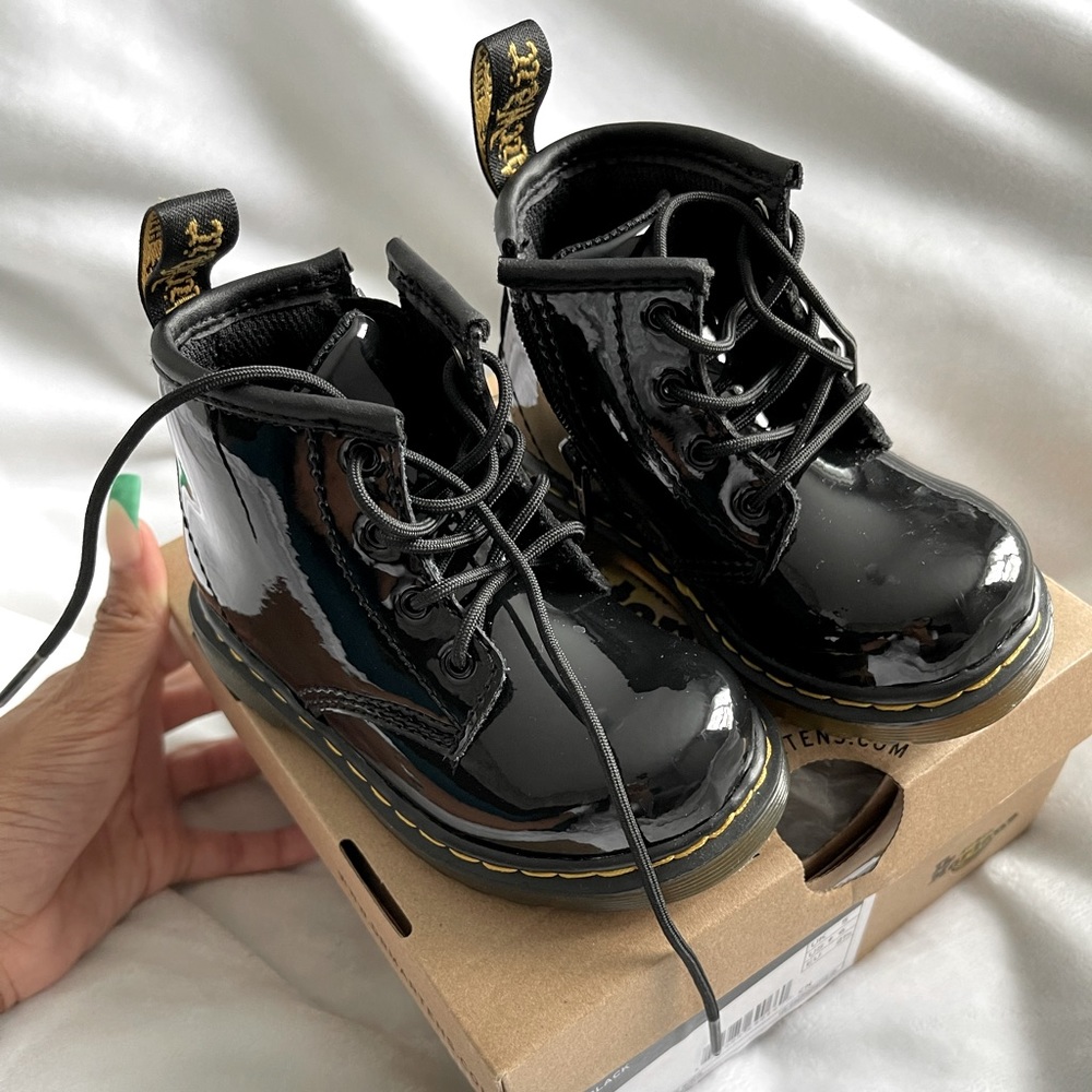 ✨Brand new✨ toddler Patent Dr.Martens